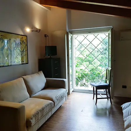 A Casa Di Manu B&B-3