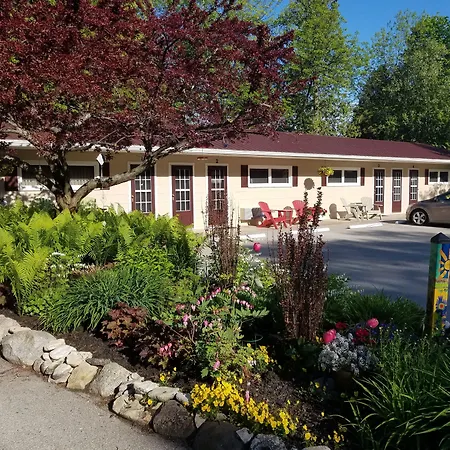 Square Rigger Harbor Motel-3
