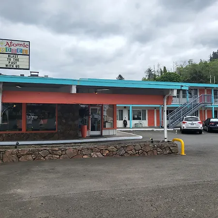 Atomic Motel-3