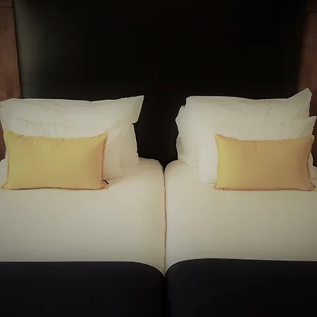 Contact Hotel Le Provence-3