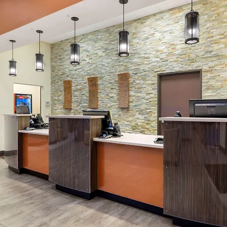 Best Western Plus North Platte Inn & Suites-2
