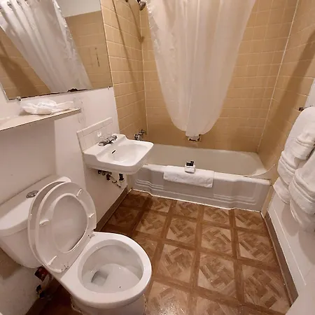 Royal Inn Casper-3