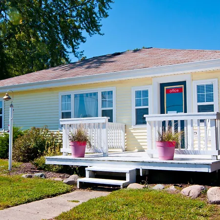 Blue Door Cottages-2