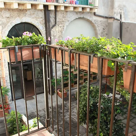 B&B - ComeinSicily CortedeiLimoni - Charming&Rel-2