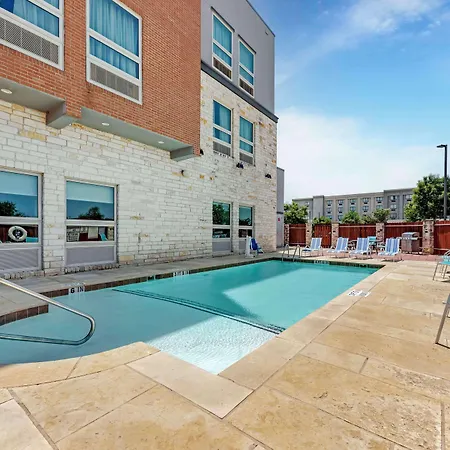 Best Western Plus Pflugerville Inn & Suites-3