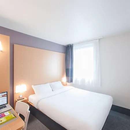 B&B HOTEL Marseille Les Ports-2