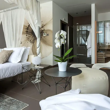 Mercatovecchio Luxury Suites-2