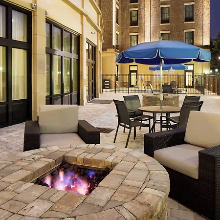Fairfield Inn & Suites By Marriott Savannah Downtown Historic District-2