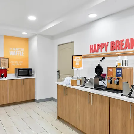 Hampton Inn Gainesville-Haymarket-2