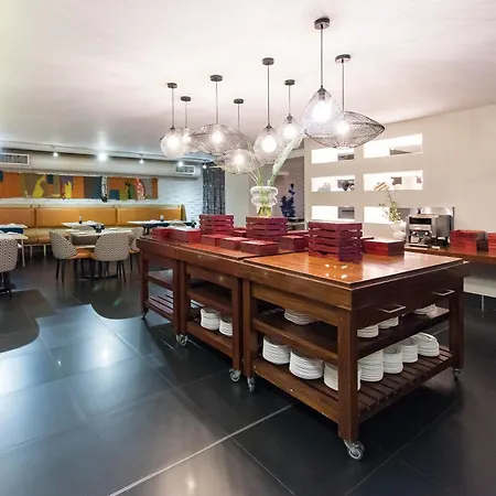 Doubletree By Hilton Cape Town Upper Eastside-3