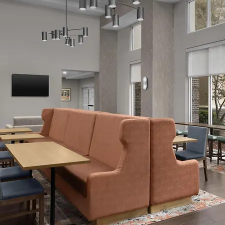 Hampton Inn & Suites Huntersville-2