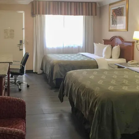 Quality Inn & Suites Oceanside Near Camp Pendleton-2