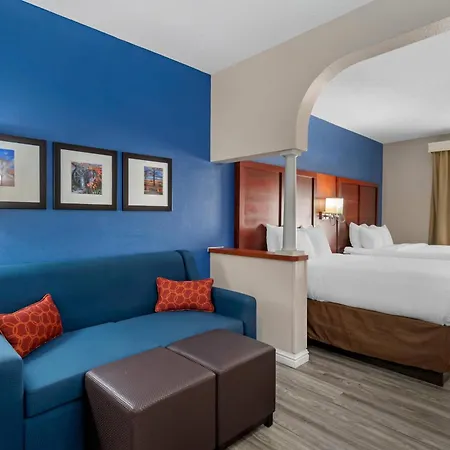 Comfort Suites St Charles-St Louis-2
