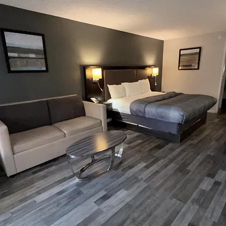 Wilkes-Barre Inn & Suites-2
