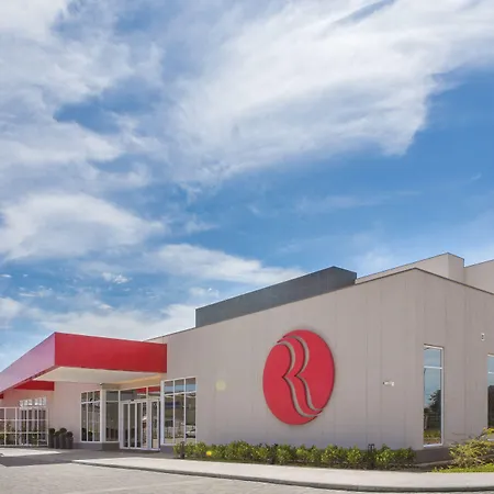 Ramada by Wyndham Campinas Viracopos-3