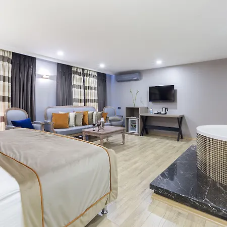 Nobel Hotel-2