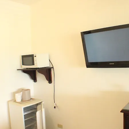Altamont West Hotel-3