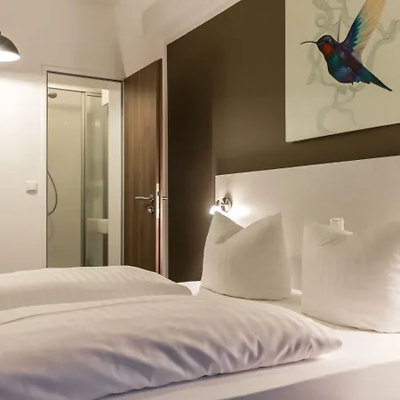 Hotel West-2
