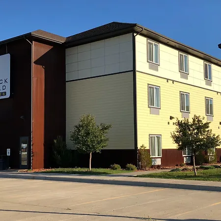 Black Gold Suites-3