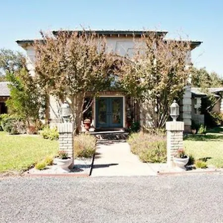 Live Oaks Bed And Breakfast-2