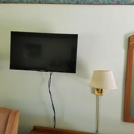 Dollar Inn-2
