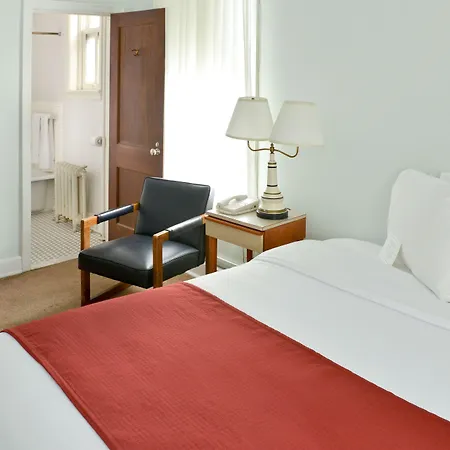 Penn Wells Hotel-3