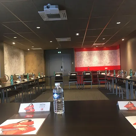Ibis Niort Est Mendes France-3