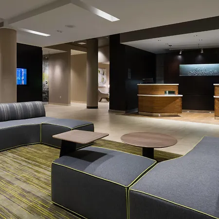 Courtyard By Marriott Ruston-3