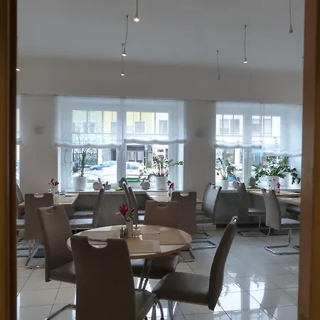 Hotel am Ludwigsplatz-3