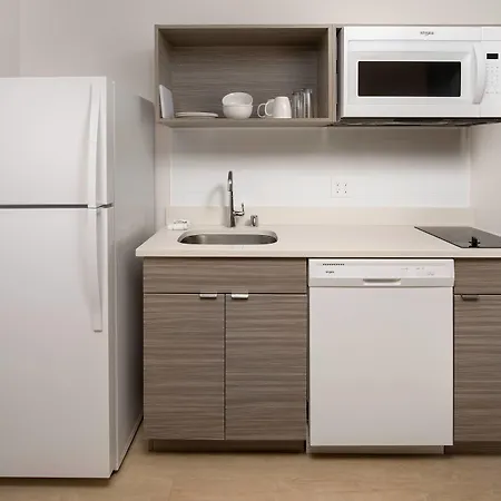 Woodspring Suites Seattle Everett-3