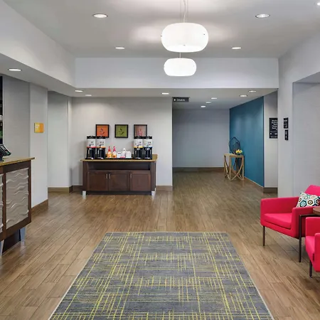 Hampton Inn Plant City-3