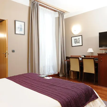 Hotel George Sand Opera Paris-3