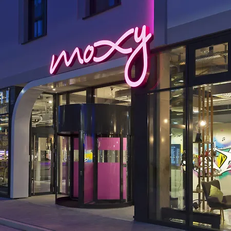 Moxy Stuttgart Airport/Messe-3