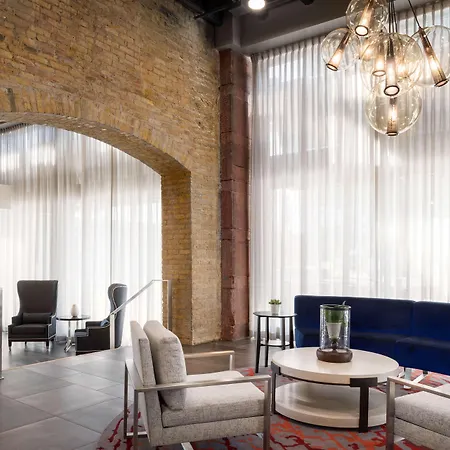 Homewood Suites By Hilton Milwaukee Downtown-2