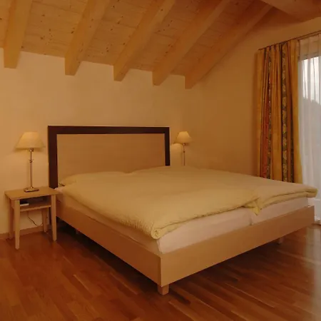 Hotel Viktoria-Leukerbad-Therme-3