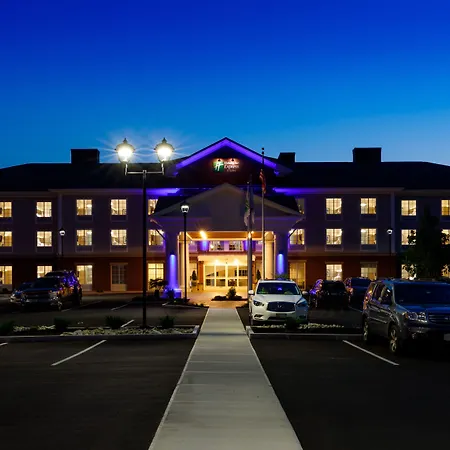 Holiday Inn Express & Suites - Sturbridge By Ihg-3