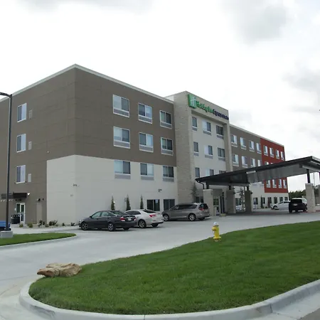 Holiday Inn Express & Suites - Kansas City - Lee'S Summit By Ihg-3