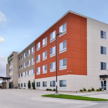 Holiday Inn Express & Suites - Kansas City - Lee'S Summit By Ihg-3