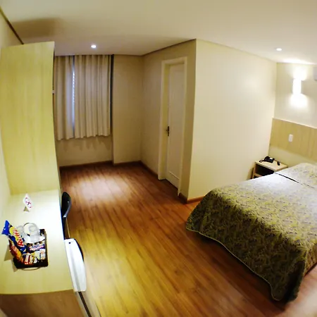 Golden Hotel - O Mais Central - Pet Friendly-2