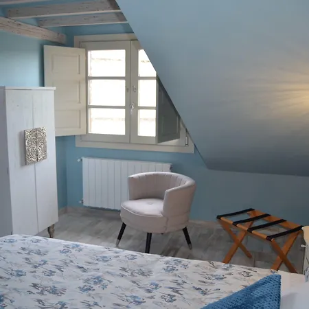 Akla Suites con Jacuzzi Santillana-3