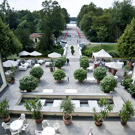 Schloss Berge-3