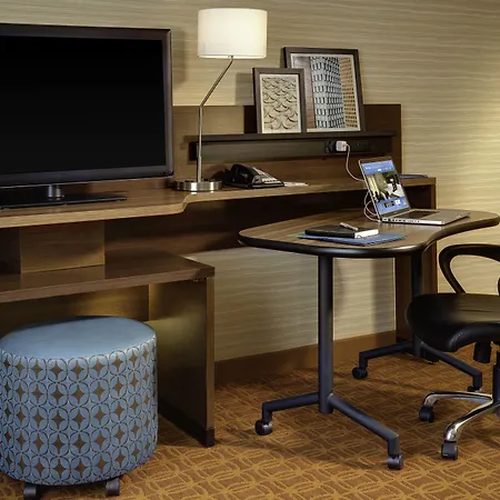 Fairfield Inn & Suites By Marriott Decorah-3