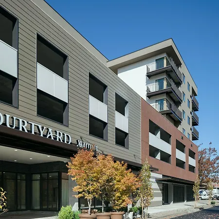 Courtyard By Marriott Corvallis-3