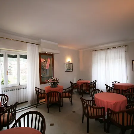 Hotel Dora-2