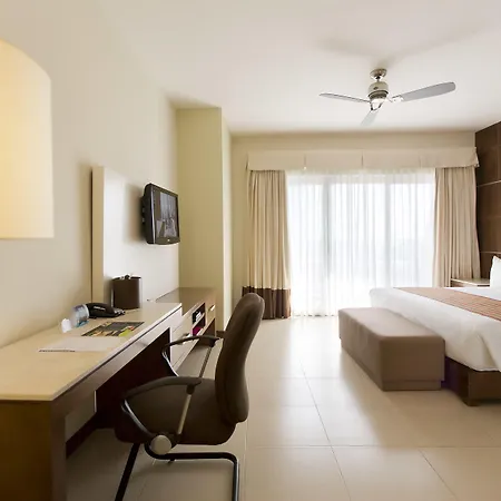 Krystal Urban Cancun & Beach Club-2
