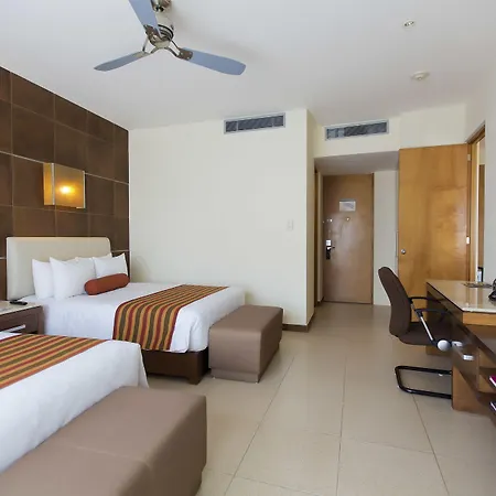 Krystal Urban Cancun & Beach Club-3