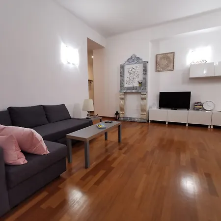 Affittacamere E Appartamenti - Rent Rooms And Apartments Le Camere Nel Corso - Adults Only-3