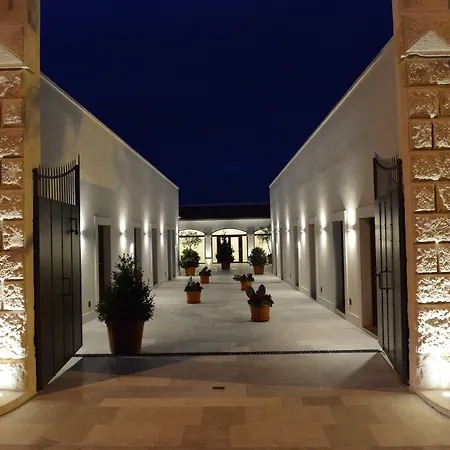 Domus Antiqua Residence-3