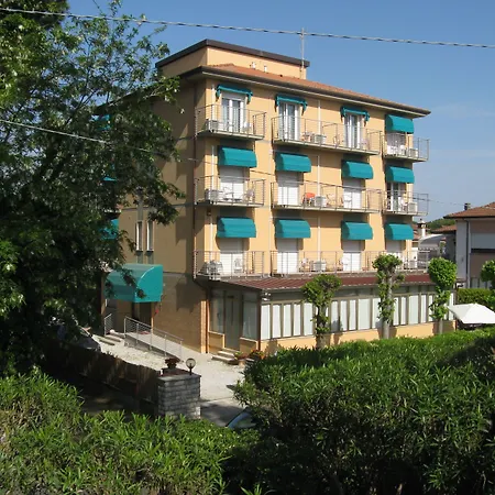 Hotel Luca-3