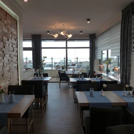 Strand-Hotel-3